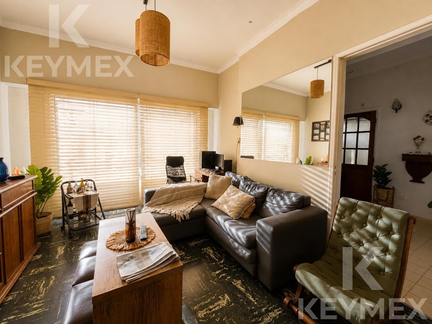 4-room house for sale on Av. 32 - La Plata (Bank Financing Available)