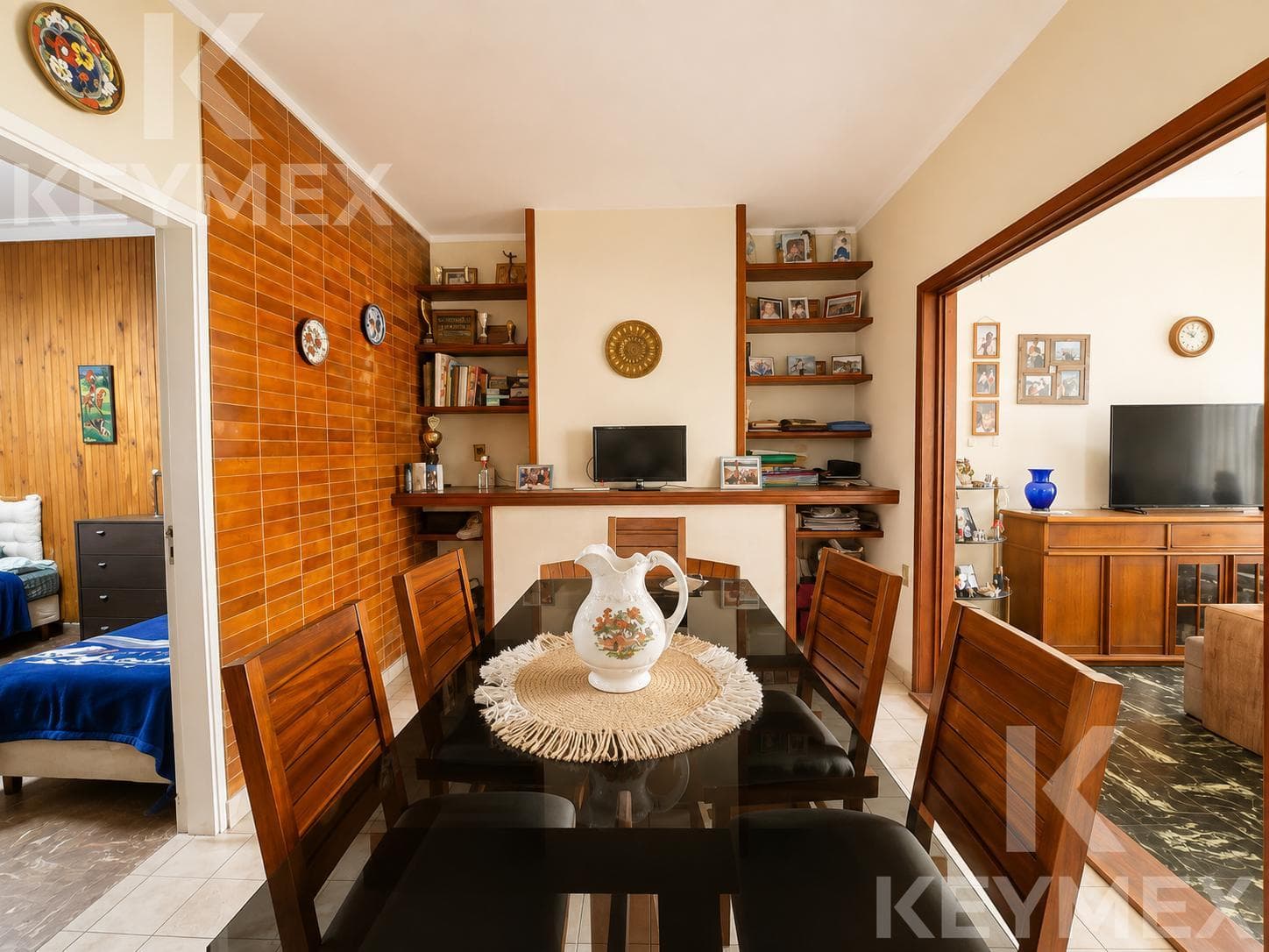 4-room house for sale on Av. 32 - La Plata (Bank Financing Available)