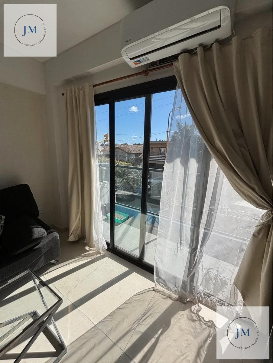 TWO-ROOM APARTMENT FOR SALE WITH GARAGE AND STORAGE ROOM IN VILLA LUZIRIAGA
