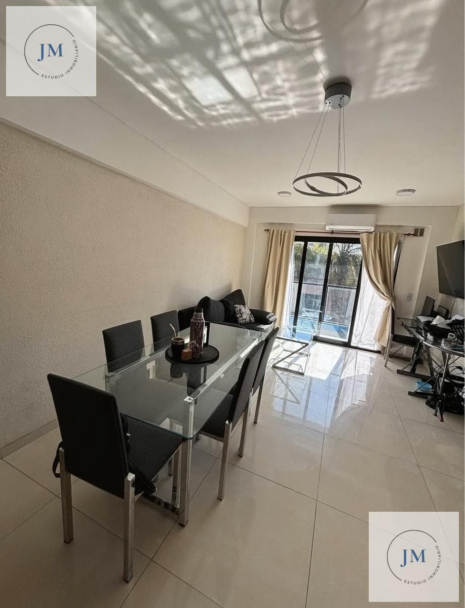 TWO-ROOM APARTMENT FOR SALE WITH GARAGE AND STORAGE ROOM IN VILLA LUZIRIAGA