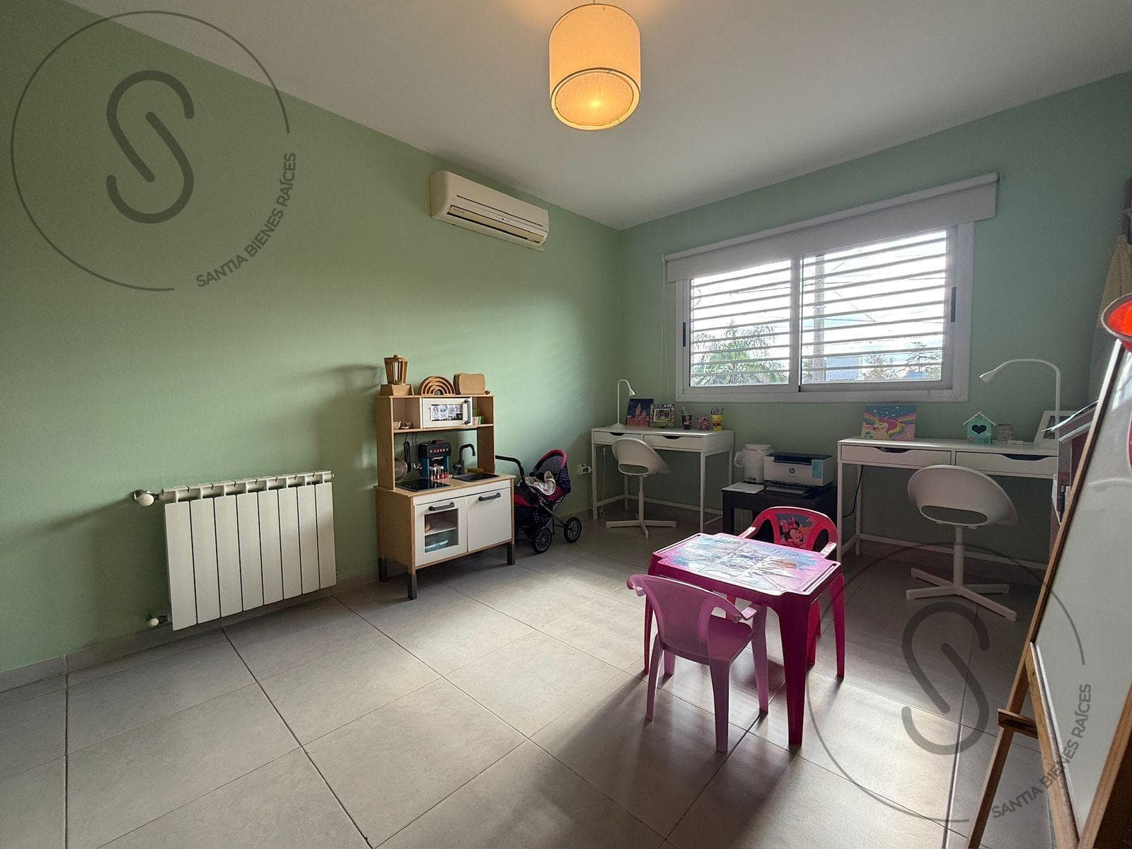 3-Bedroom Duplex House with Patio in Arguello