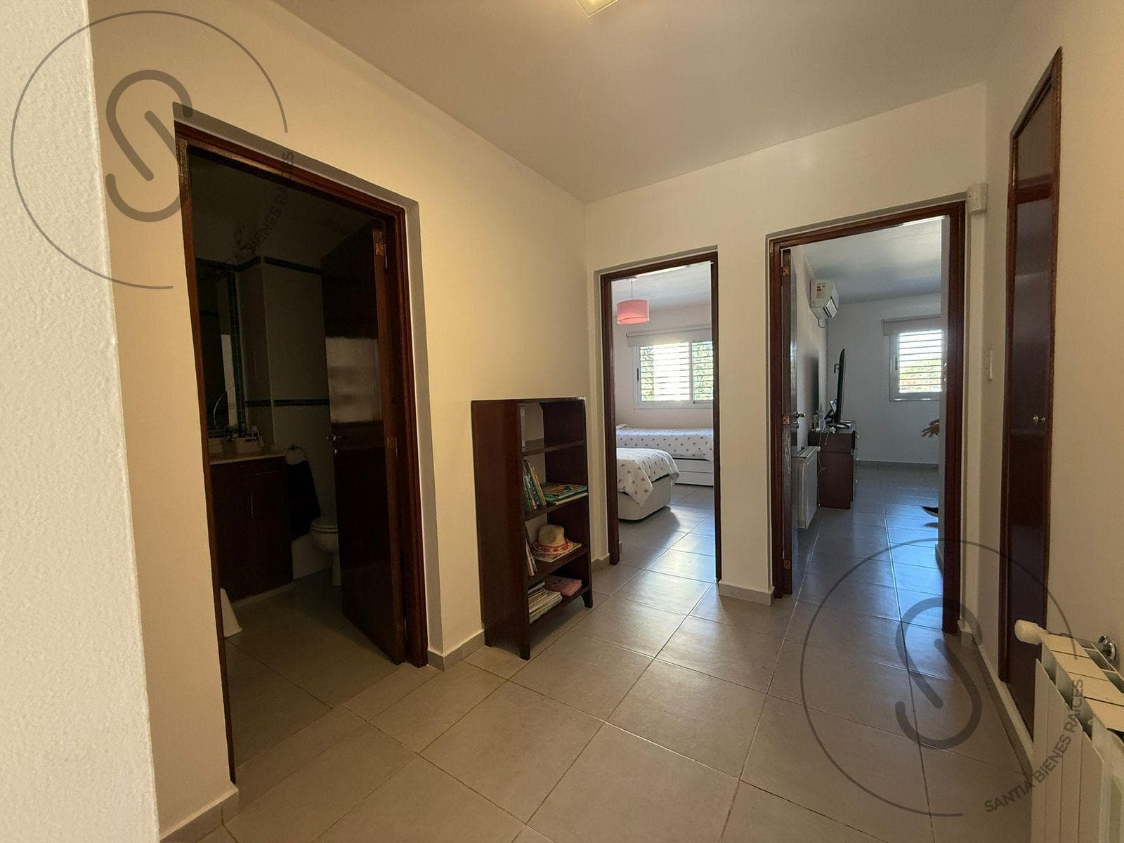 3-Bedroom Duplex House with Patio in Arguello