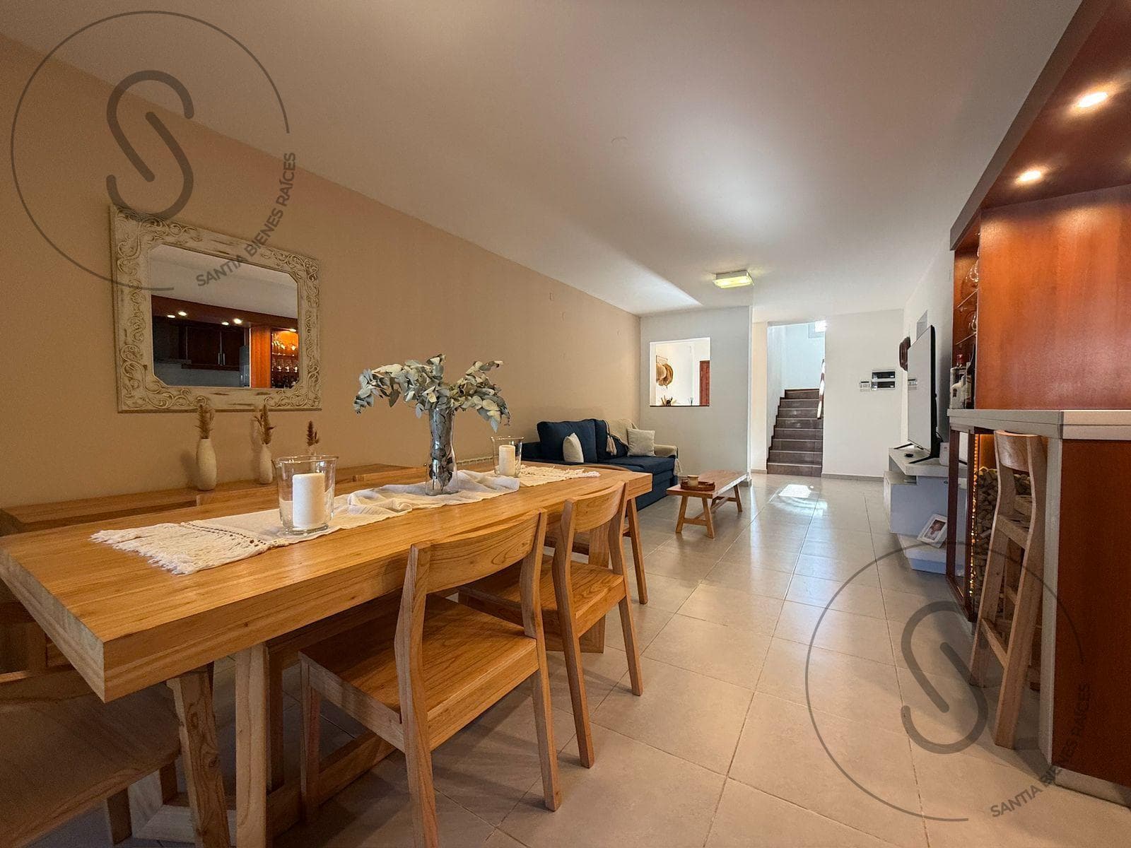 3-Bedroom Duplex House with Patio in Arguello