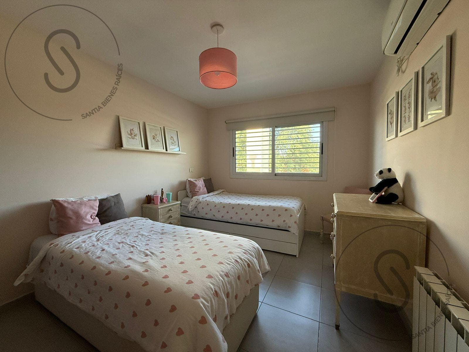 3-Bedroom Duplex House with Patio in Arguello