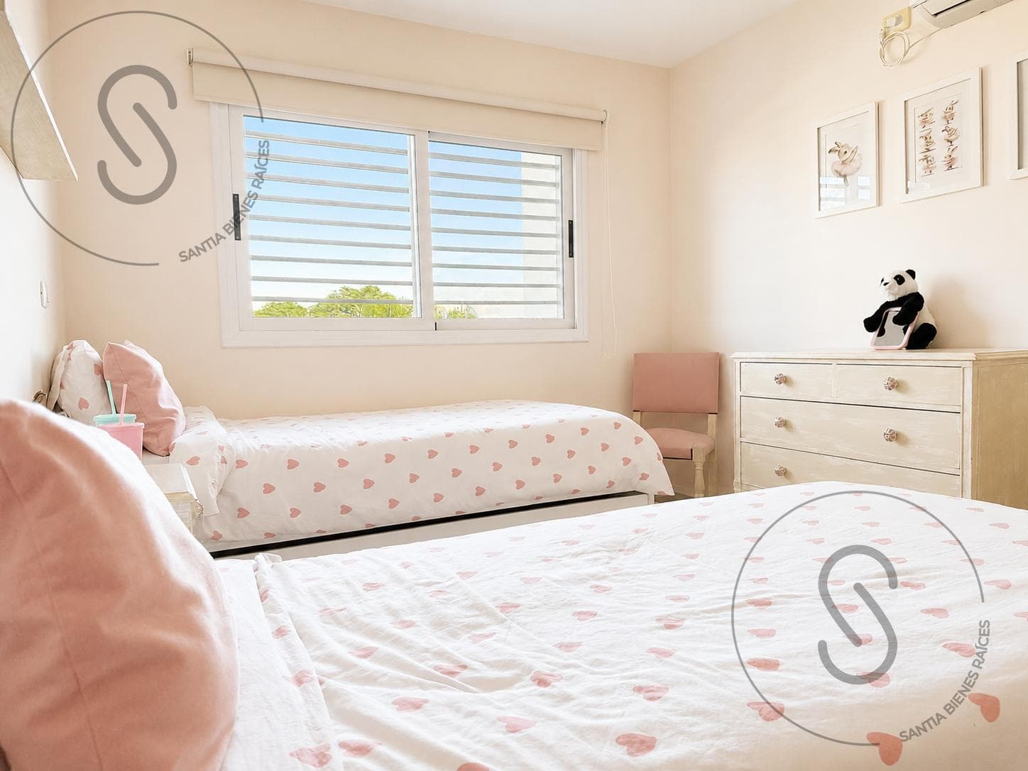 3-Bedroom Duplex House with Patio in Arguello