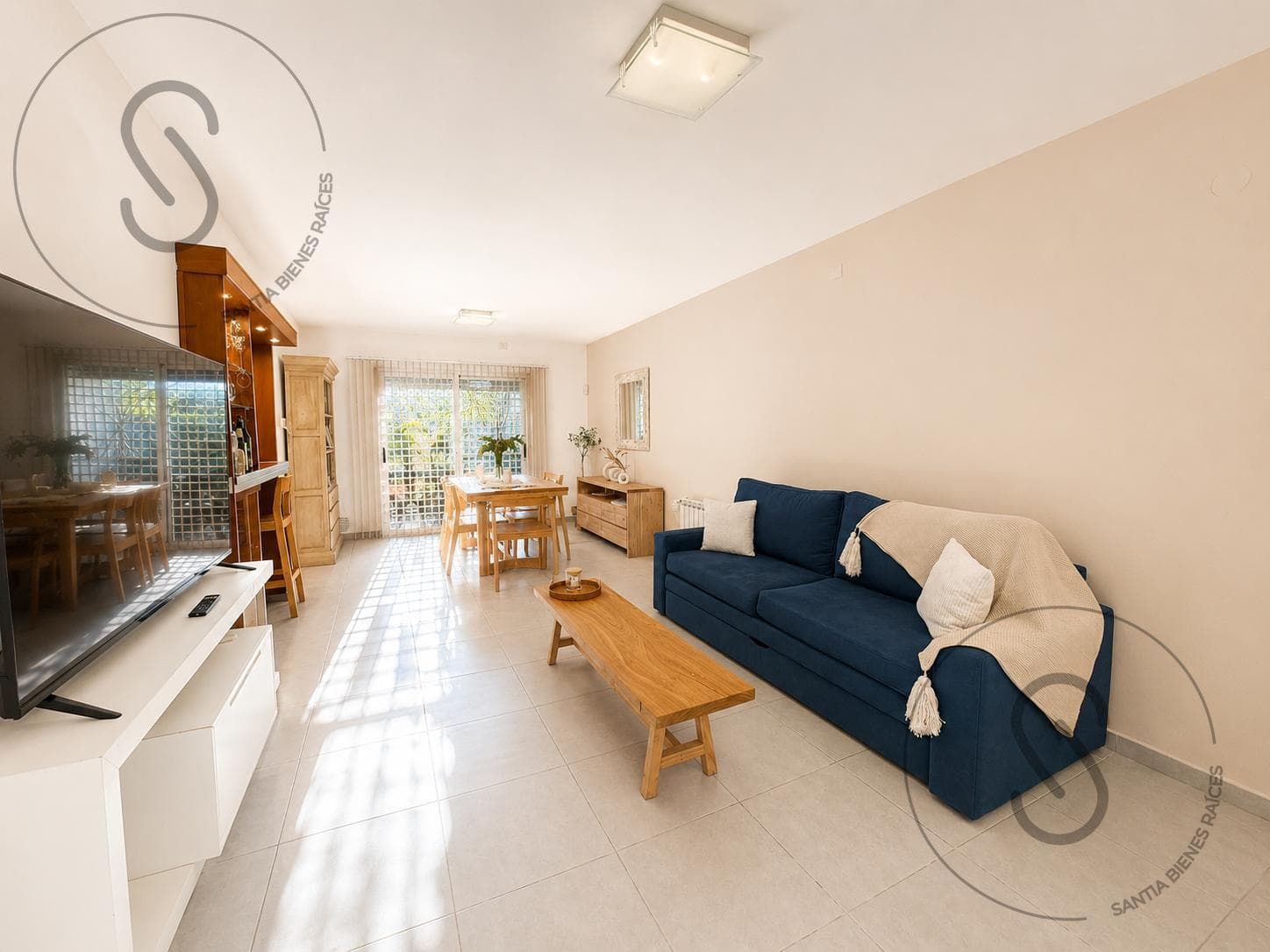 3-Bedroom Duplex House with Patio in Arguello