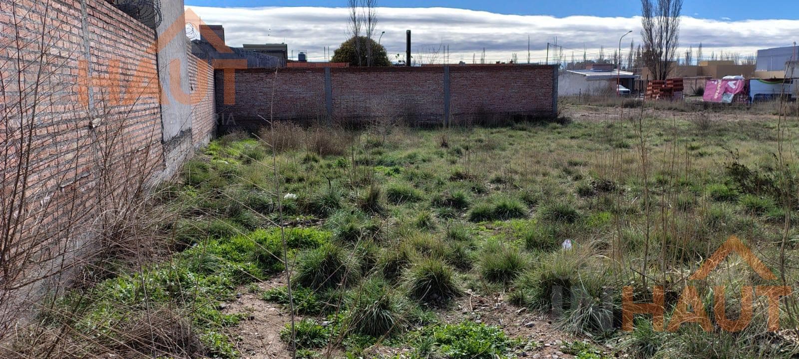 Land in General Fernández Oro