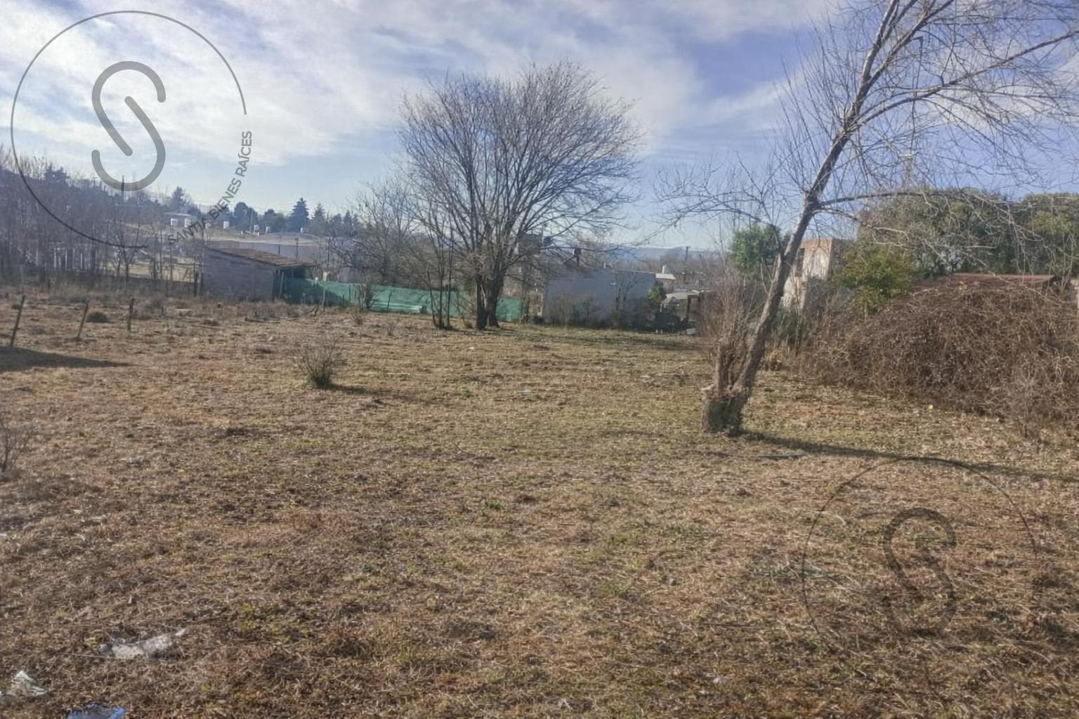Land for Sale in Villa Parque Siquiman