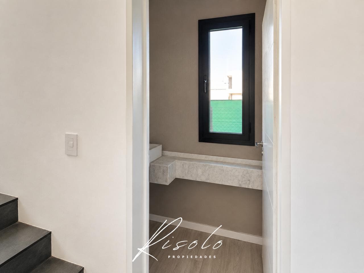 BRAND-NEW - TOWNHOUSE - 3 BEDROOMS - SPRING PARK – PILAR