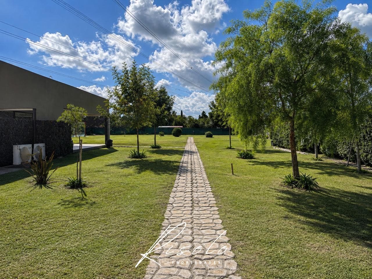 BRAND-NEW - TOWNHOUSE - 3 BEDROOMS - SPRING PARK – PILAR