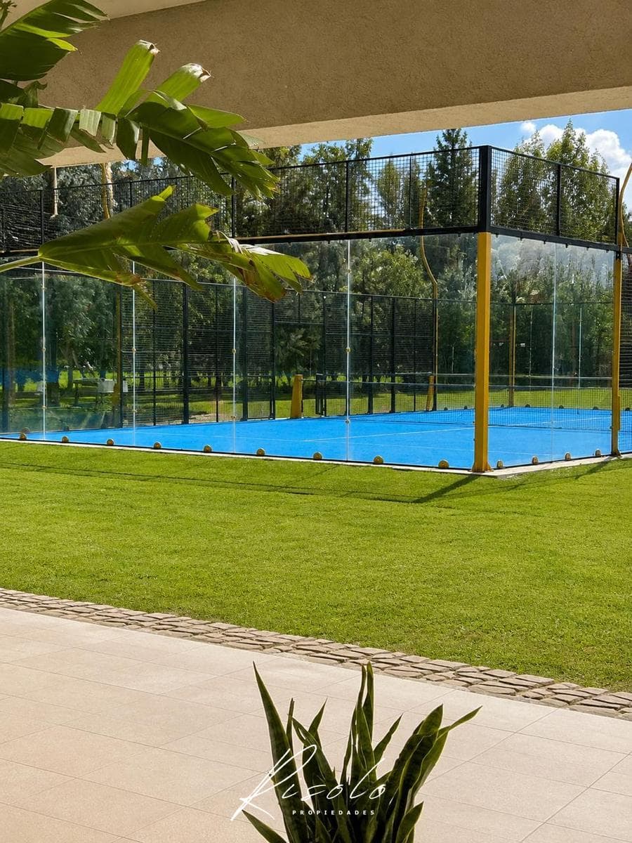 BRAND-NEW - TOWNHOUSE - 3 BEDROOMS - SPRING PARK – PILAR