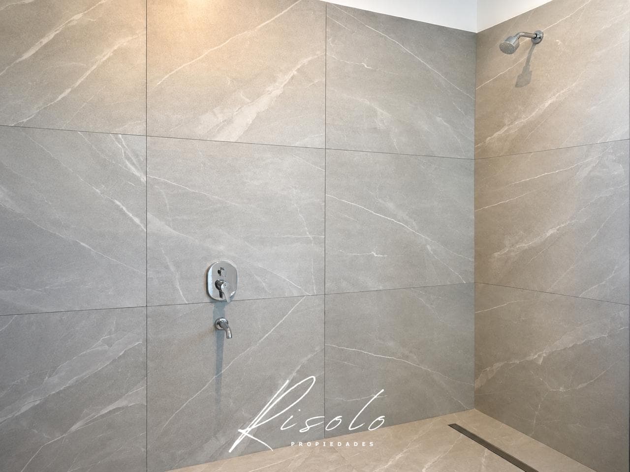 BRAND-NEW - TOWNHOUSE - 3 BEDROOMS - SPRING PARK – PILAR
