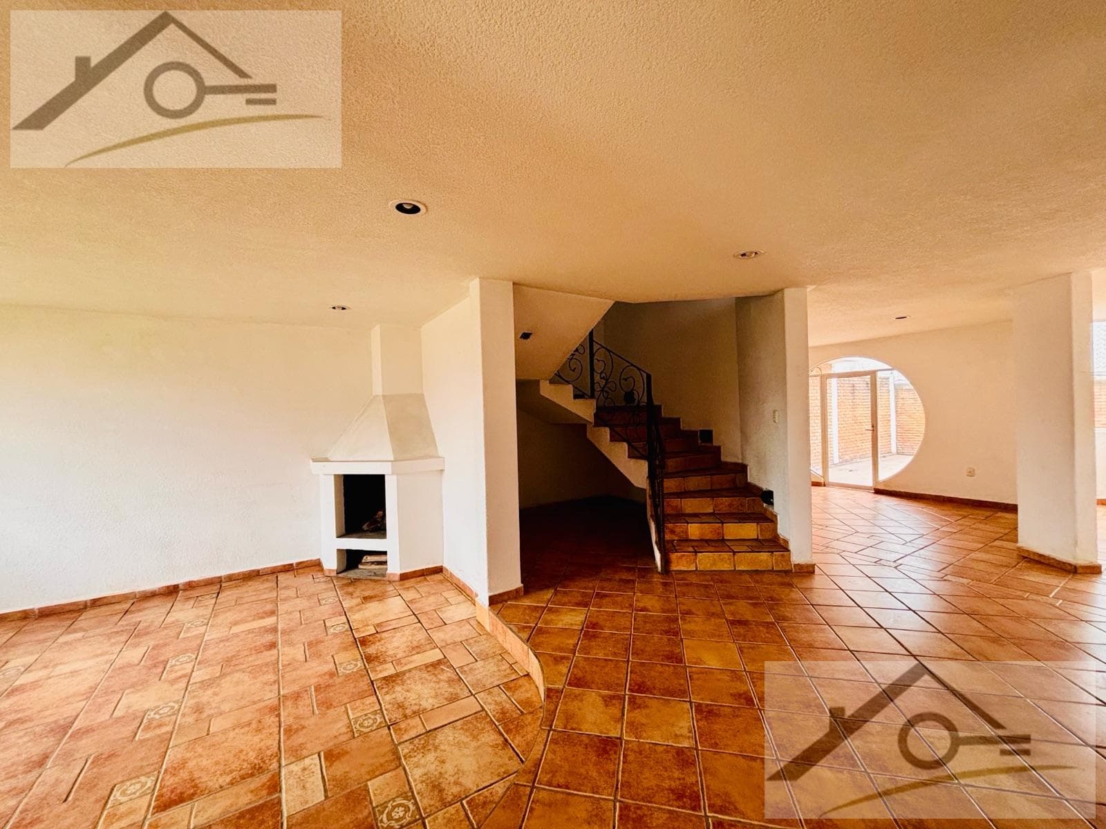 House for rent in Hacienda San José Toluca, near Miguel Alemán Avenue.