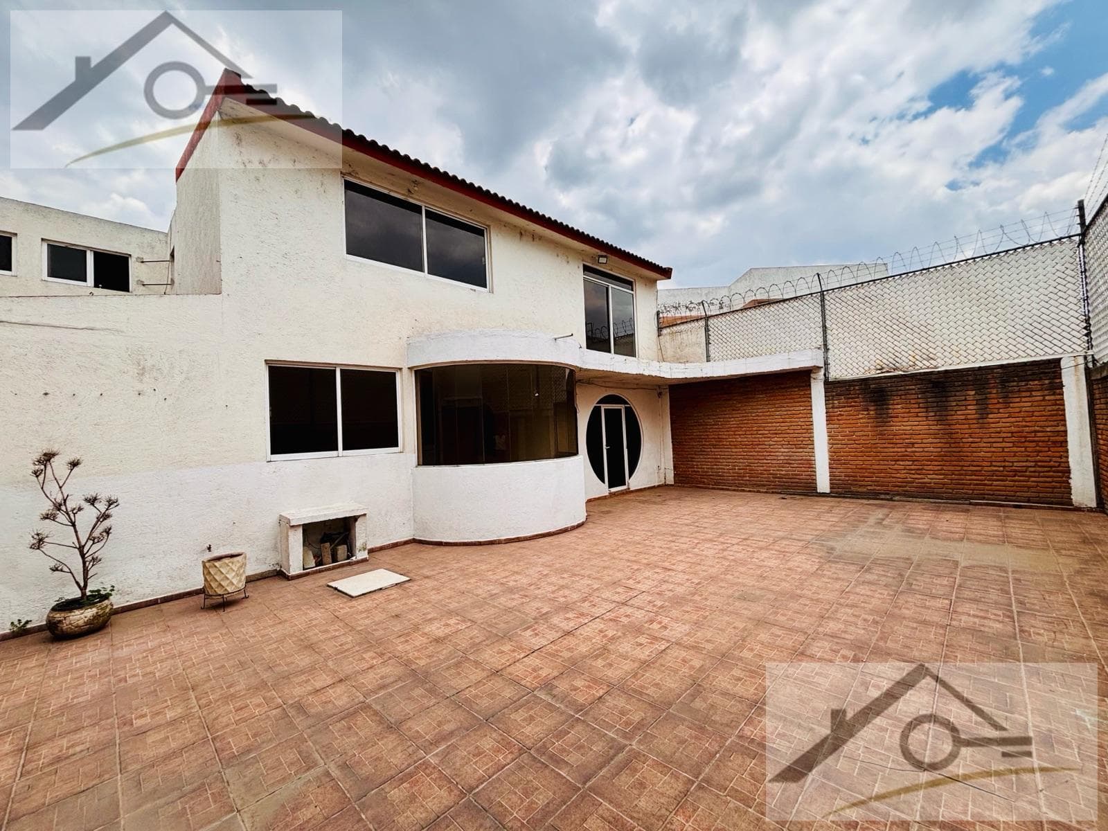 House for rent in Hacienda San José Toluca, near Miguel Alemán Avenue.