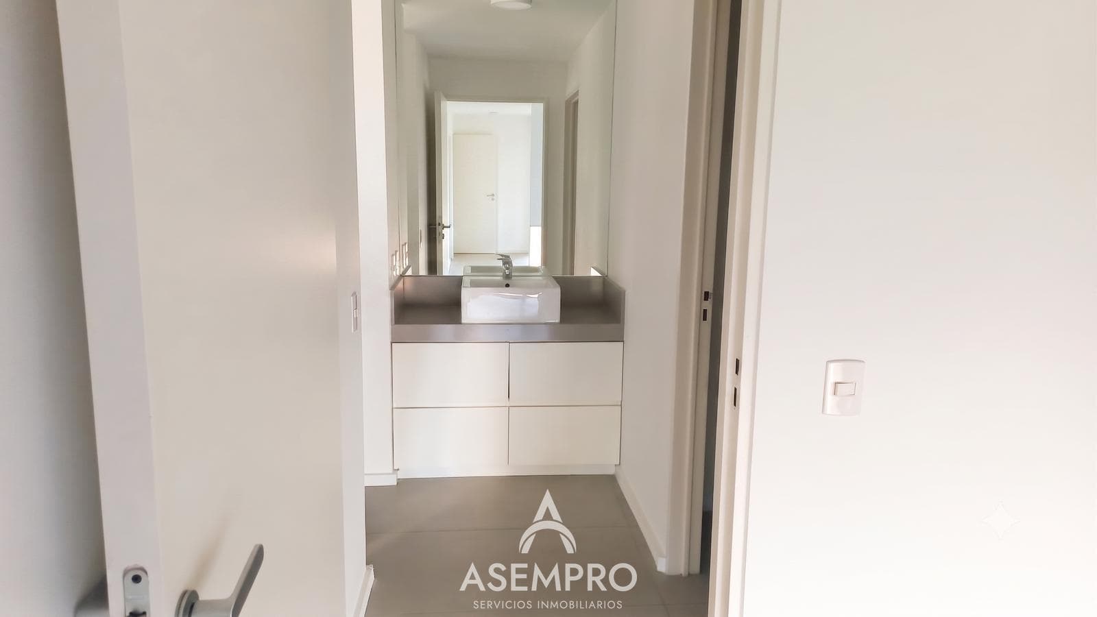 2-Bedroom Apartment with Garage in Puerto de Olivos