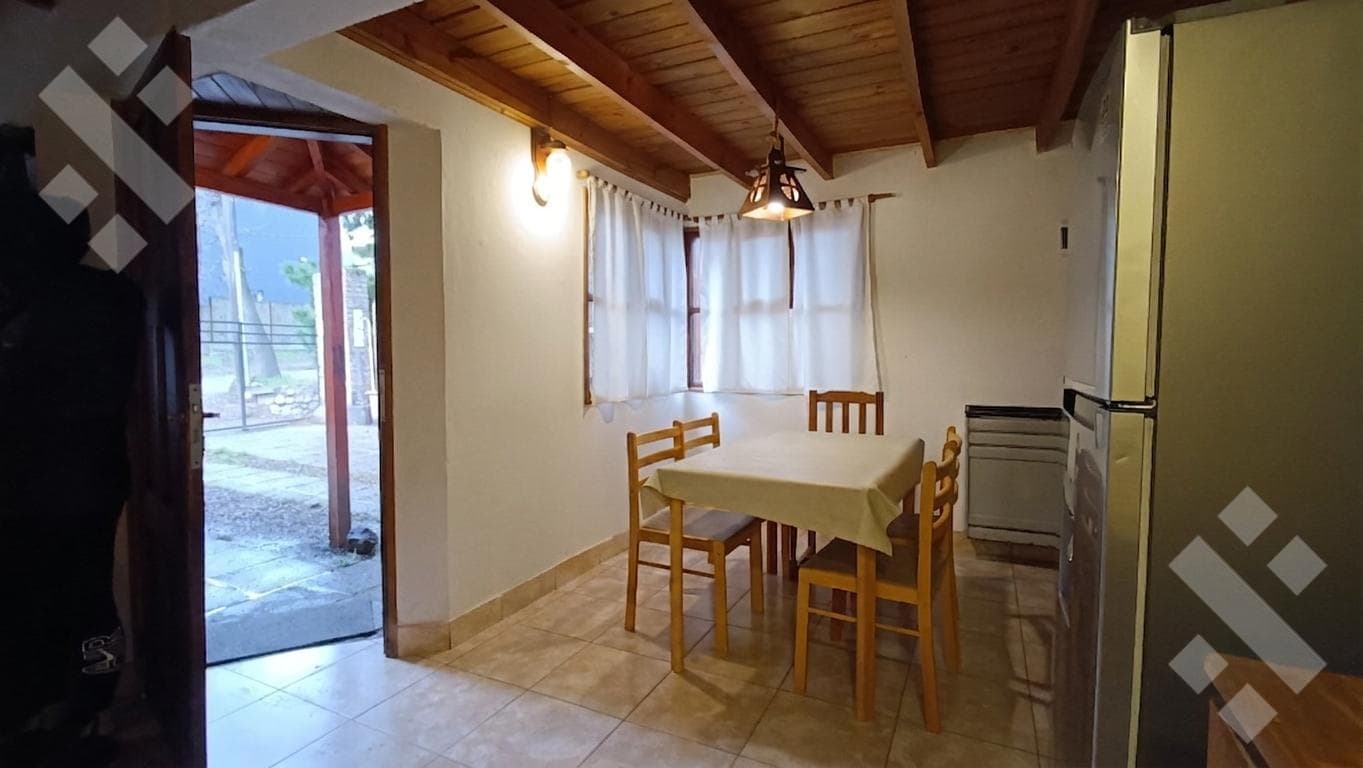 FOR RENT: Furnished 2-bedroom cabin, Amancay neighborhood, San Martín de los Andes