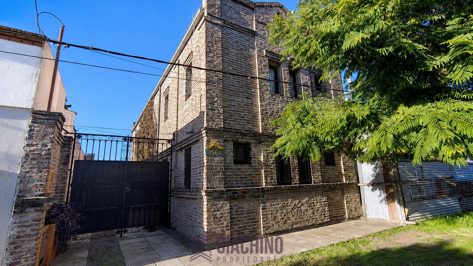 House for Sale in Los Hornos