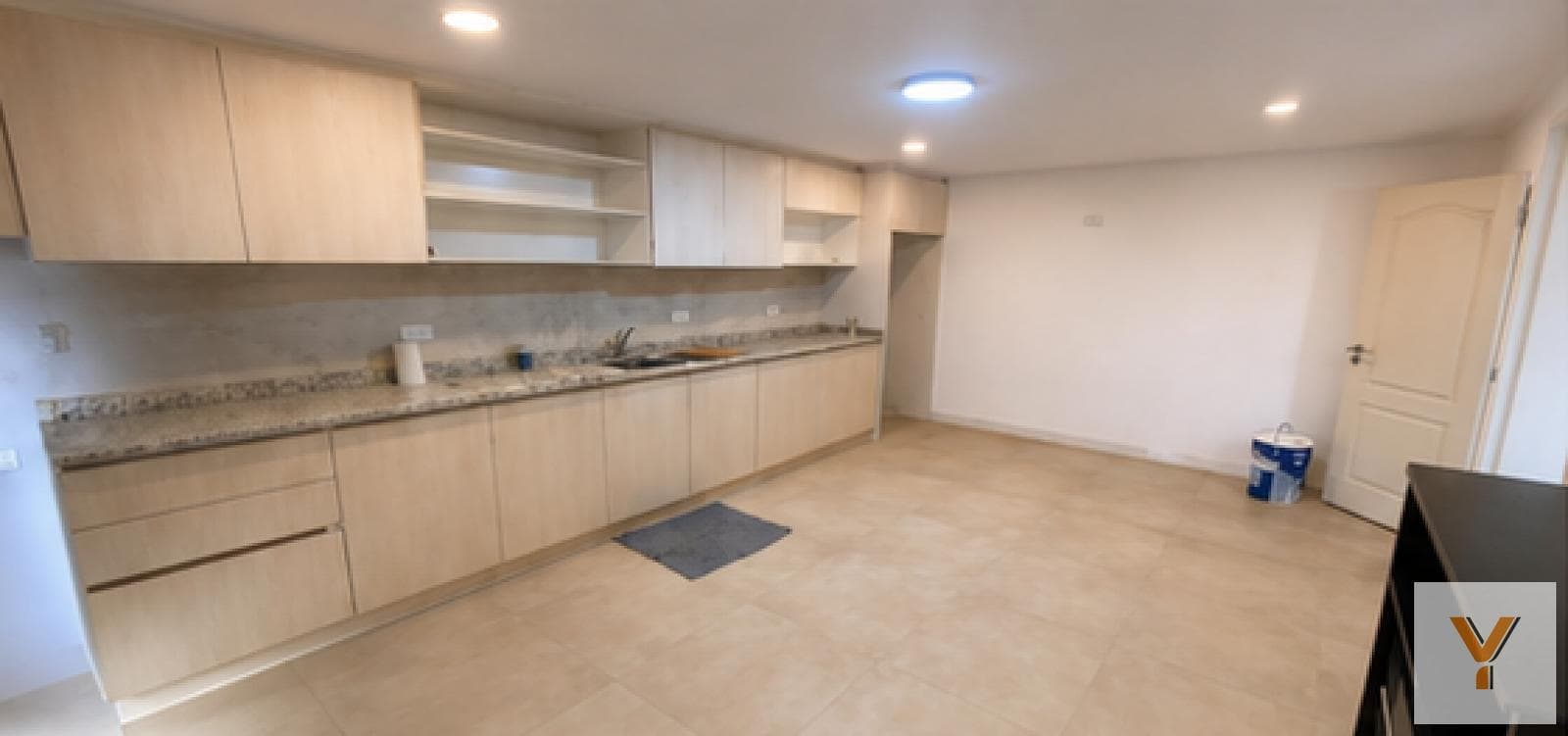House for Sale - 4 Bedrooms, 3 Bathrooms - 358 m - Miramar