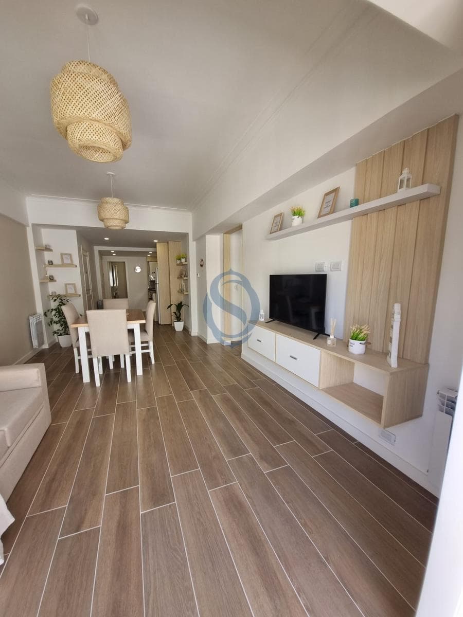 For Sale - Three-room apartment facing the street with a balcony - Moreno 2269