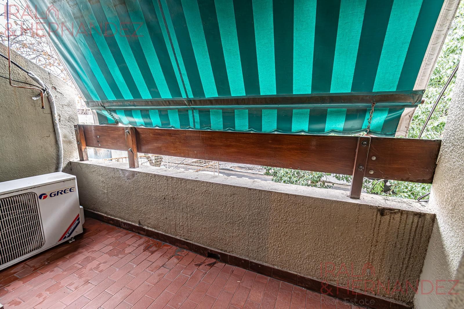 Duplex for Sale in Villa Urquiza with a Patio and Garage