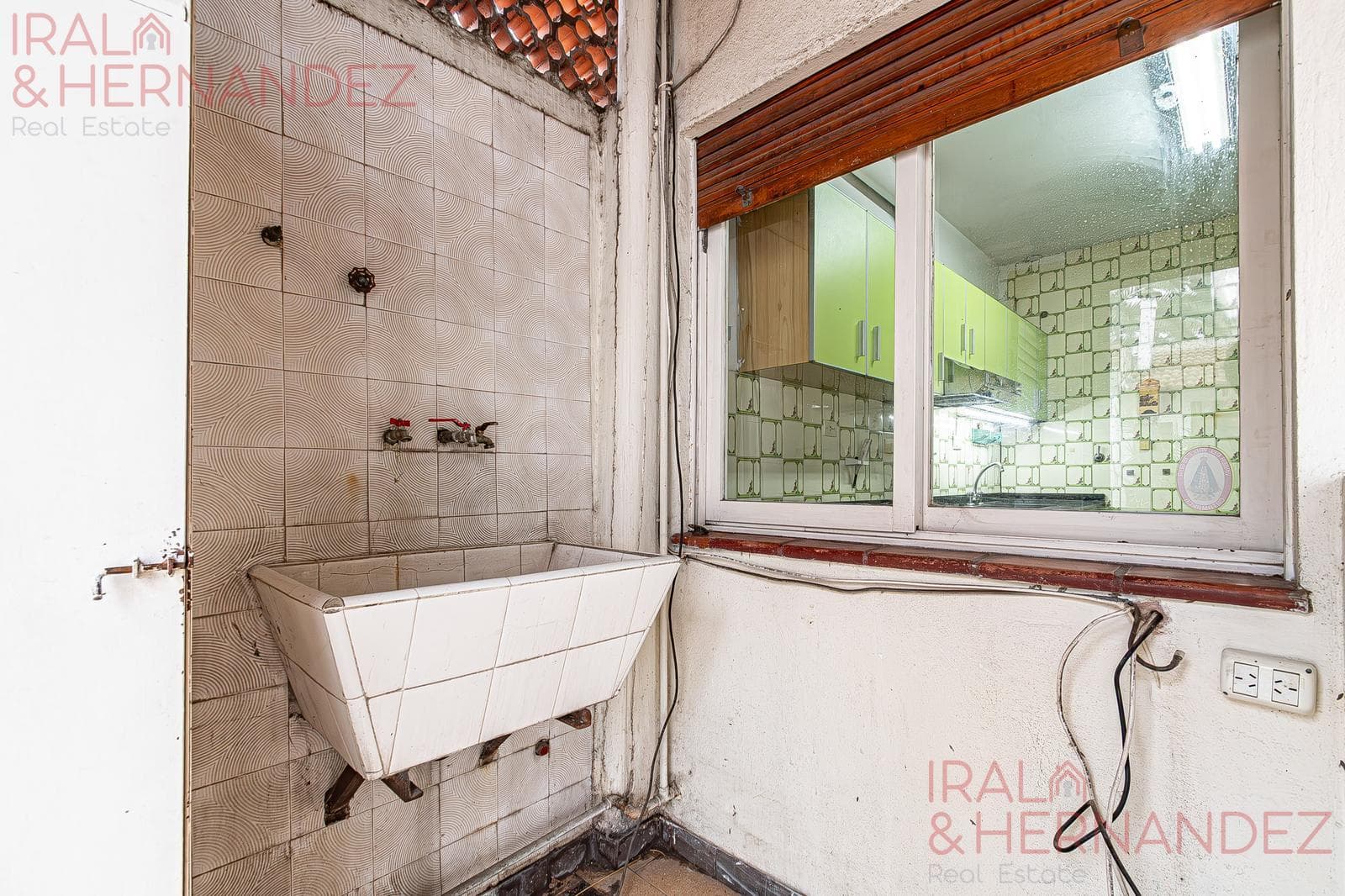 Duplex for Sale in Villa Urquiza with a Patio and Garage