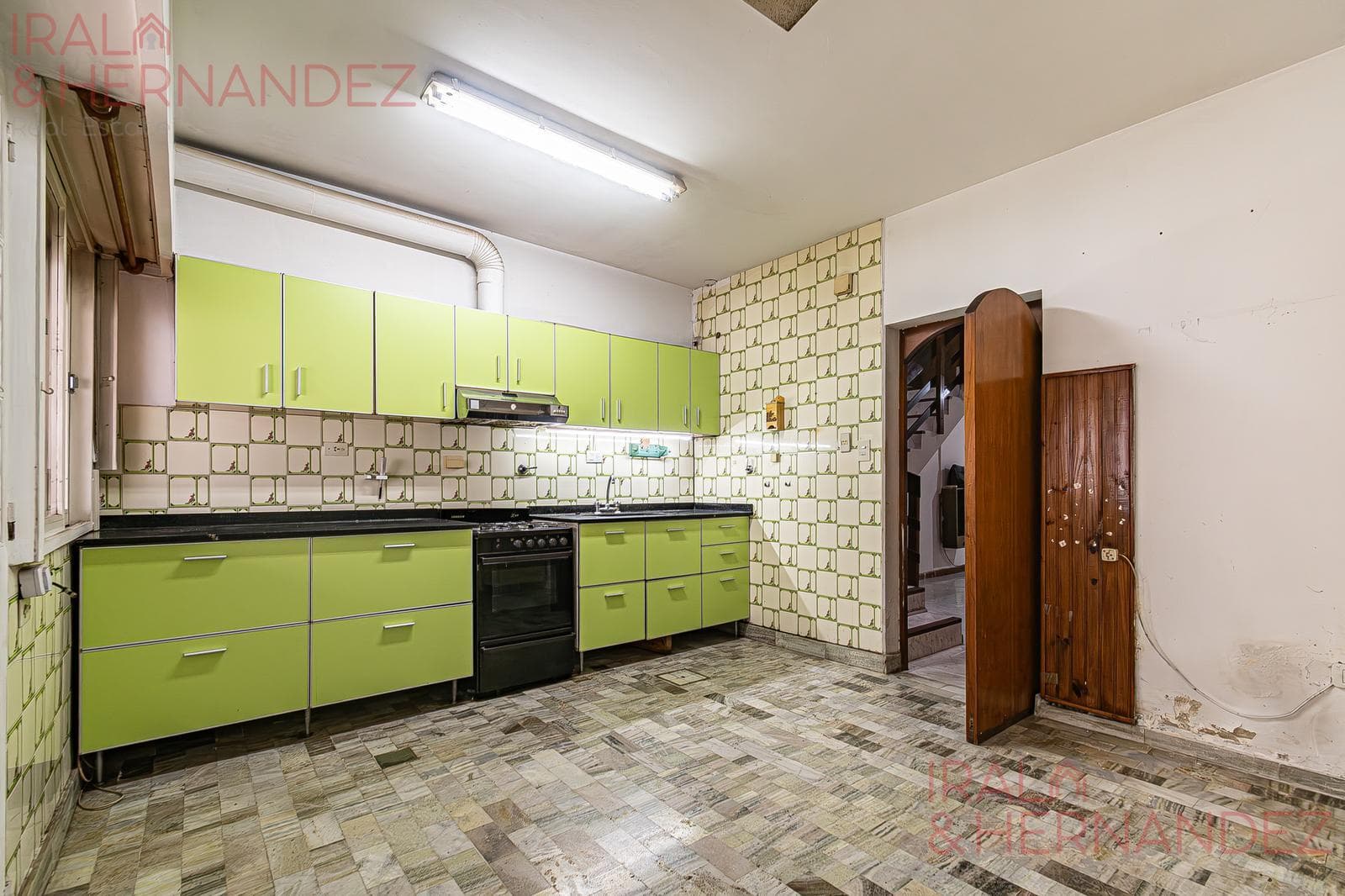 Duplex for Sale in Villa Urquiza with a Patio and Garage