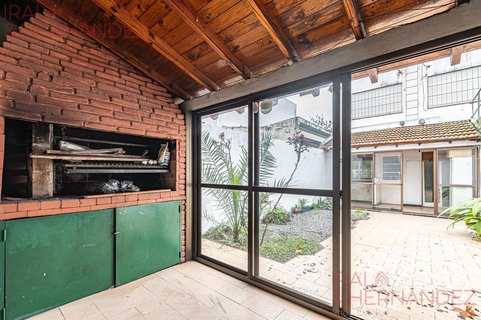 Duplex for Sale in Villa Urquiza with a Patio and Garage