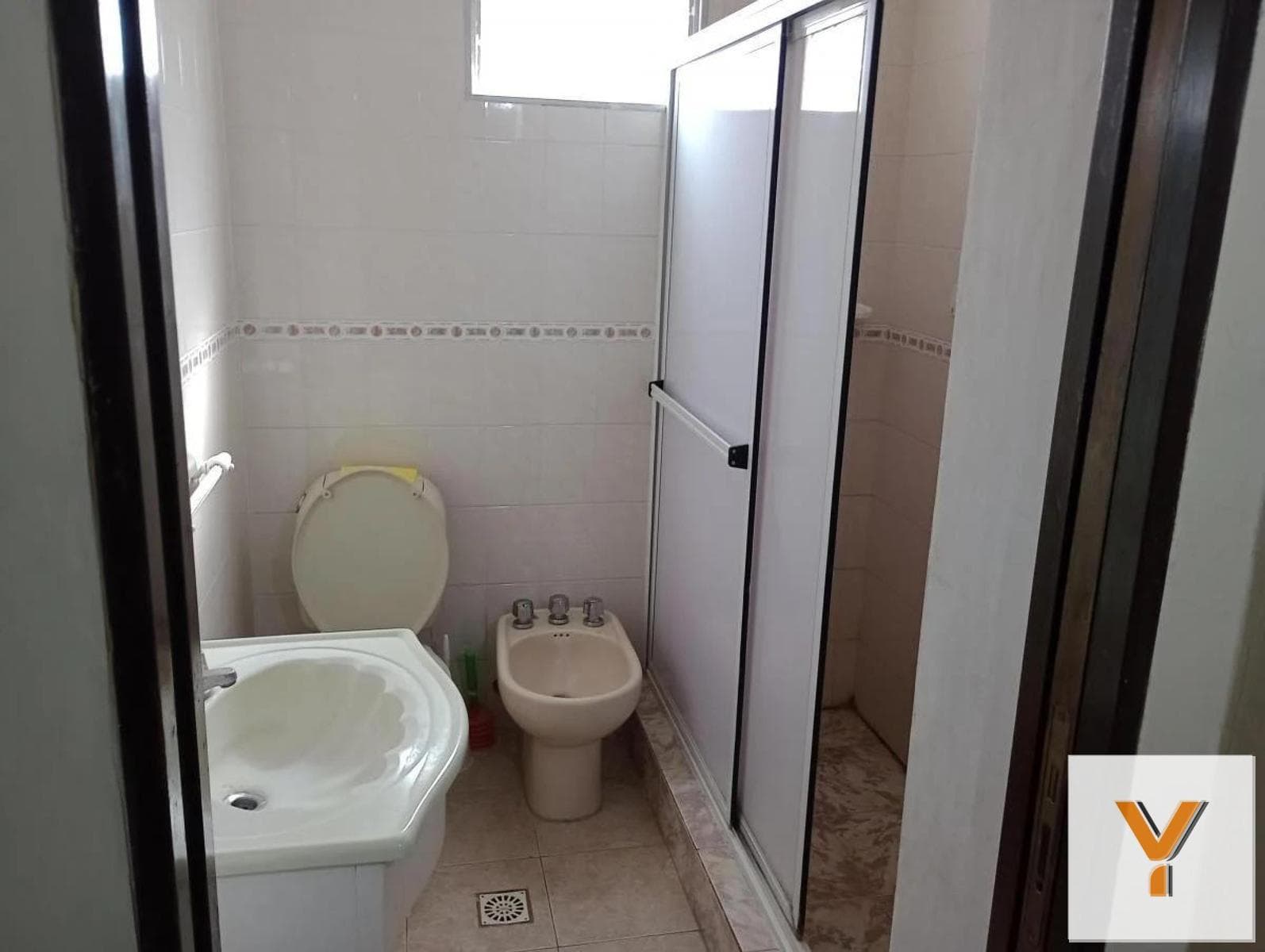 House for Rent - 3 Bedrooms, 2 Bathrooms - 300 meters - Pinamar