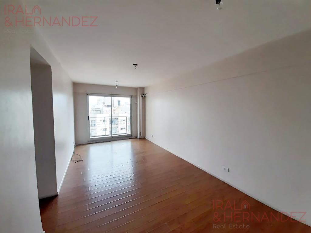4-Room Apartment for Rent Villa Urquiza Upper Floor with Open View