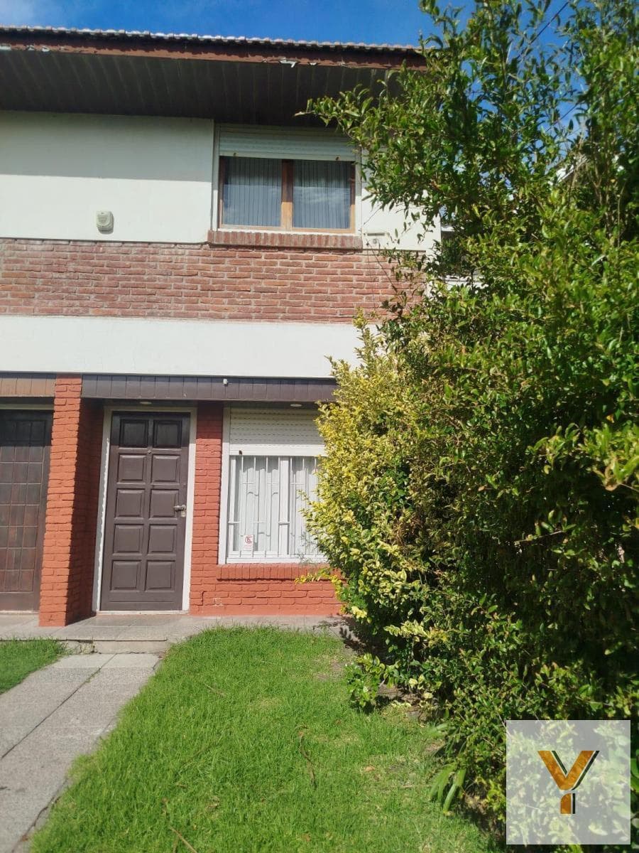 Short-Term Rental - 2 Bedrooms, 1 Bathroom - 80 m² - Mar del Plata