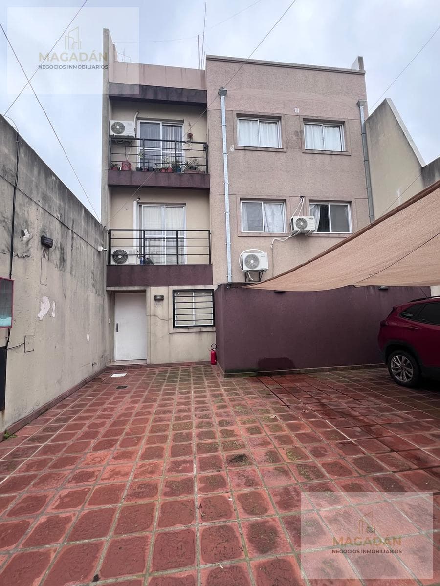 2-Room Apartment for Rent with Patio in Villa Sarmiento