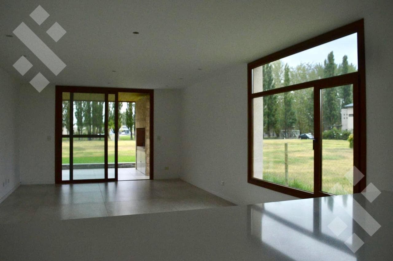 House in Sauces del Limay