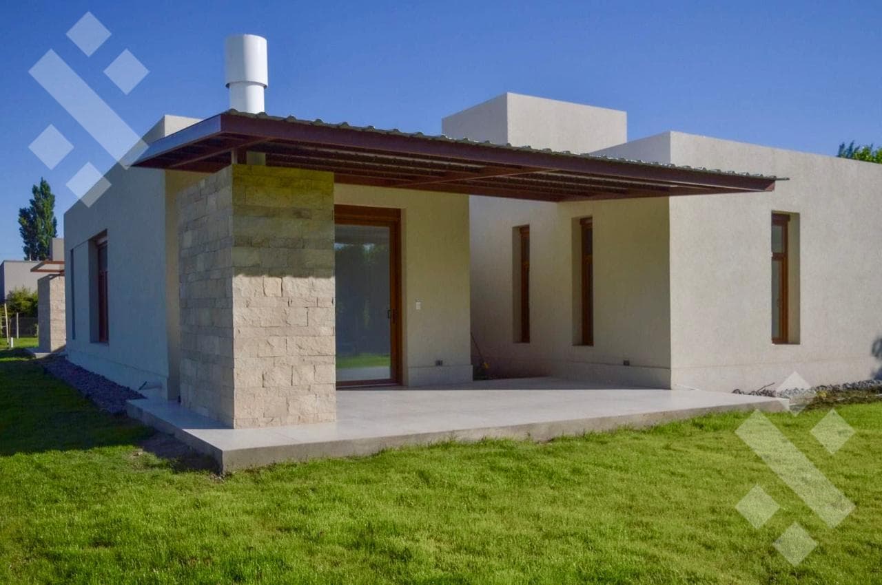 House in Sauces del Limay
