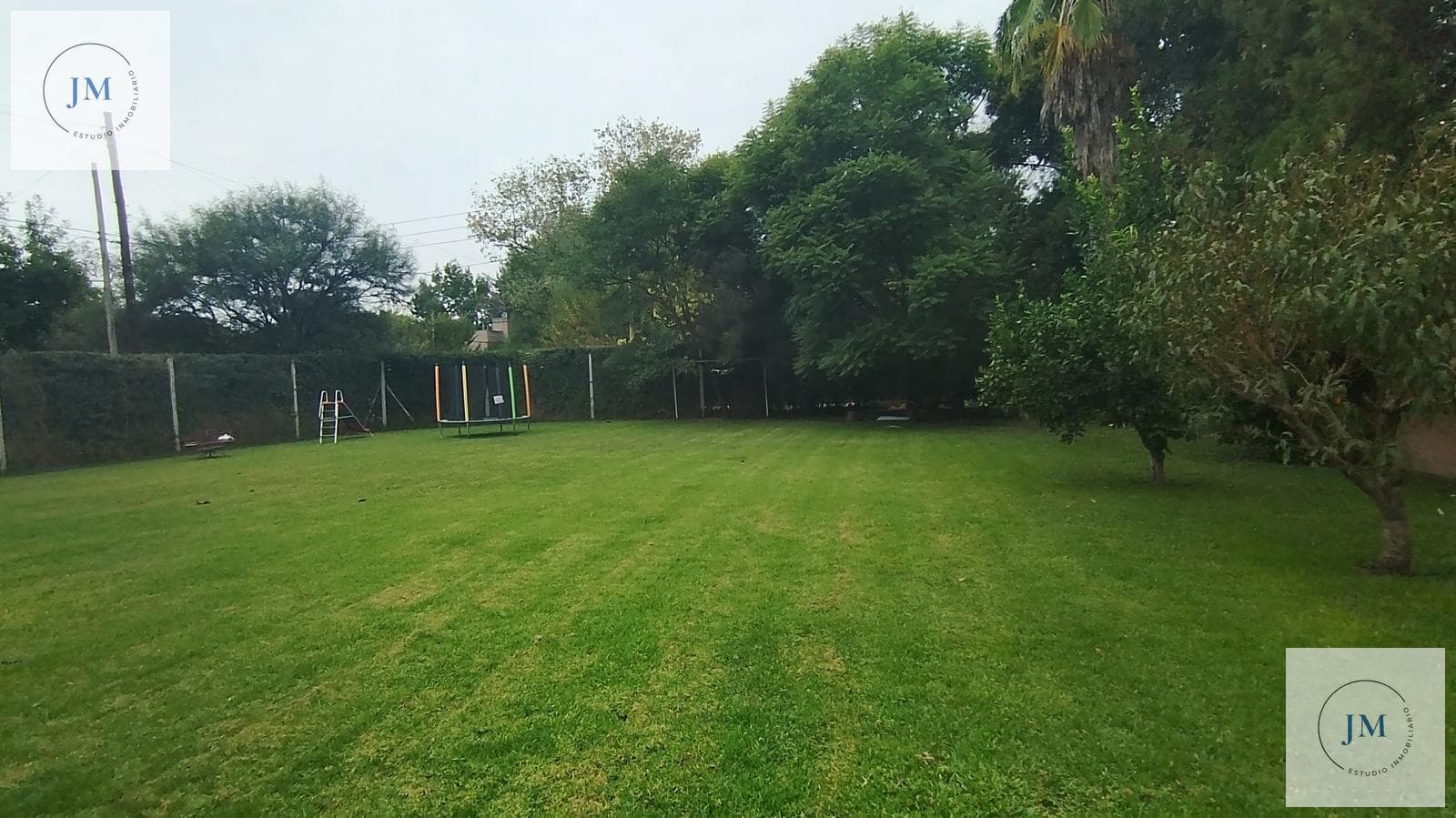 FOR SALE: 2 PARKED LOTS IN LELOIR PARK