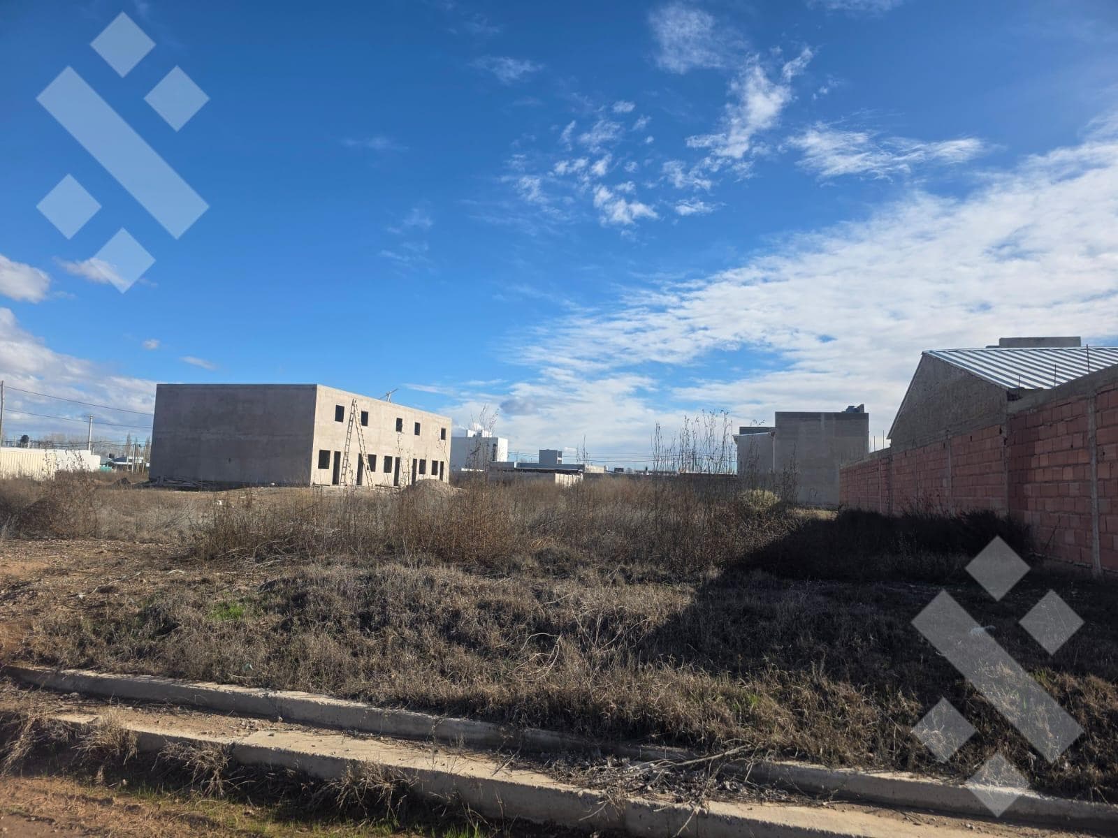 LAND FOR SALE IN THE BELLAVISTA SUBDIVISION, PLOTTIER