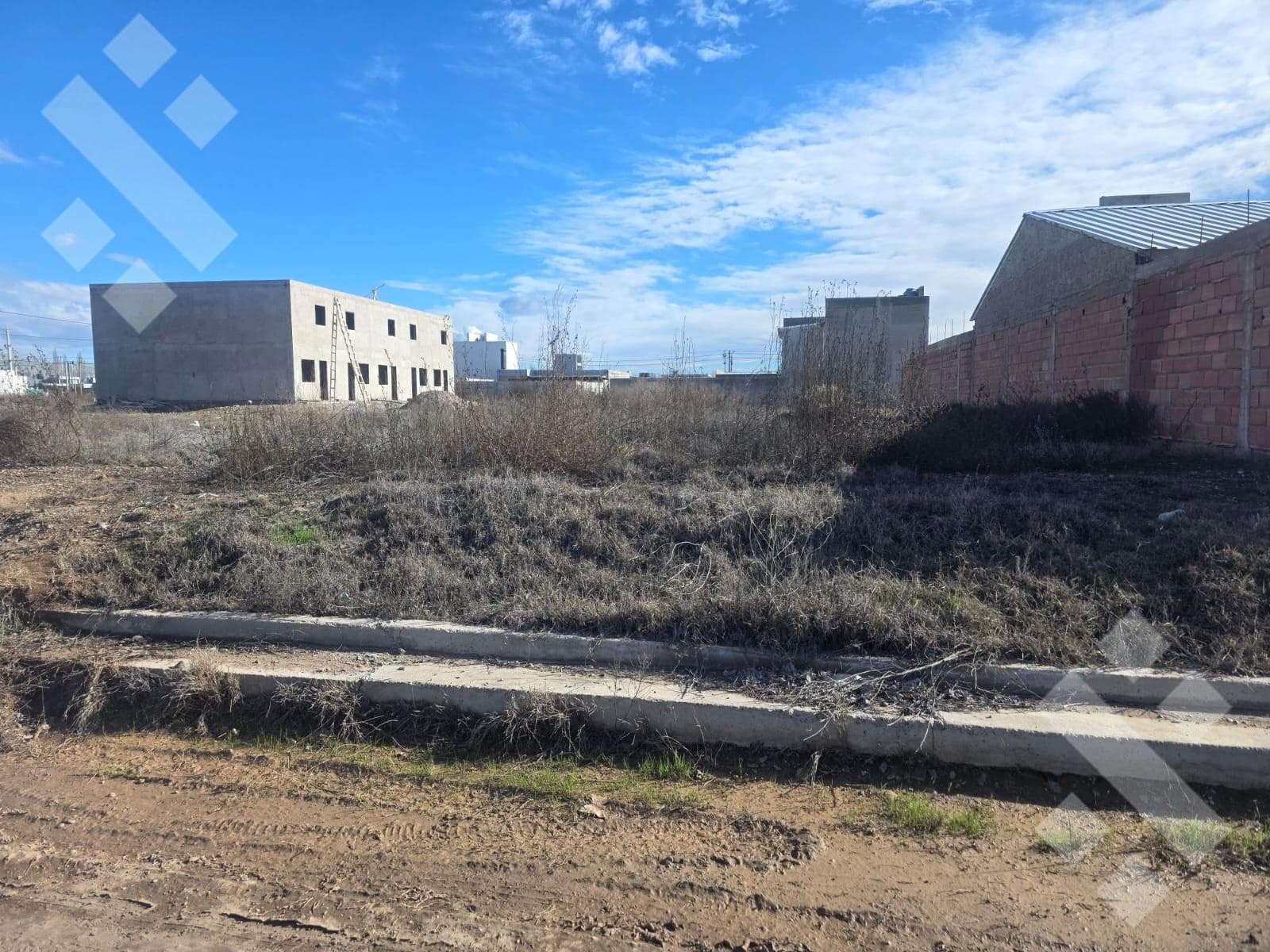 LAND FOR SALE IN THE BELLAVISTA SUBDIVISION, PLOTTIER