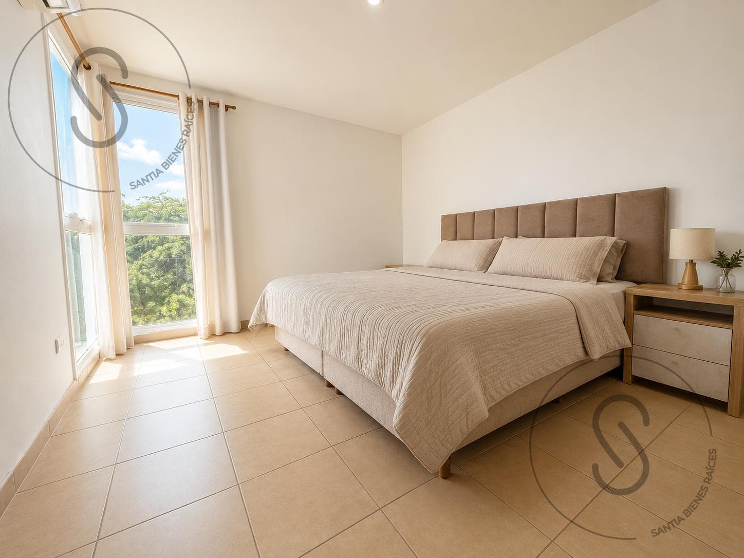 THREE-BEDROOM DUPLEX FOR SALE WITH GARAGE