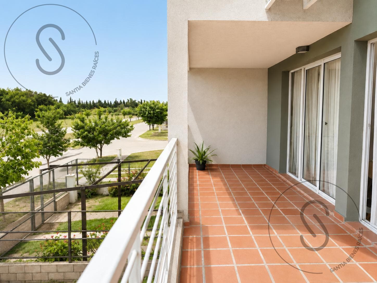 THREE-BEDROOM DUPLEX FOR SALE WITH GARAGE