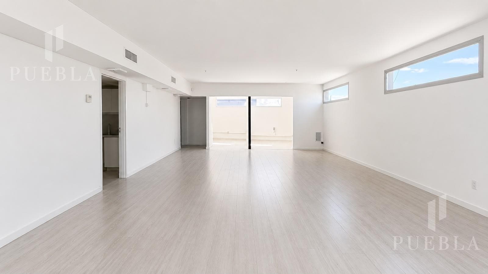 Office for rent with garage - Technology District - Parque Patricios