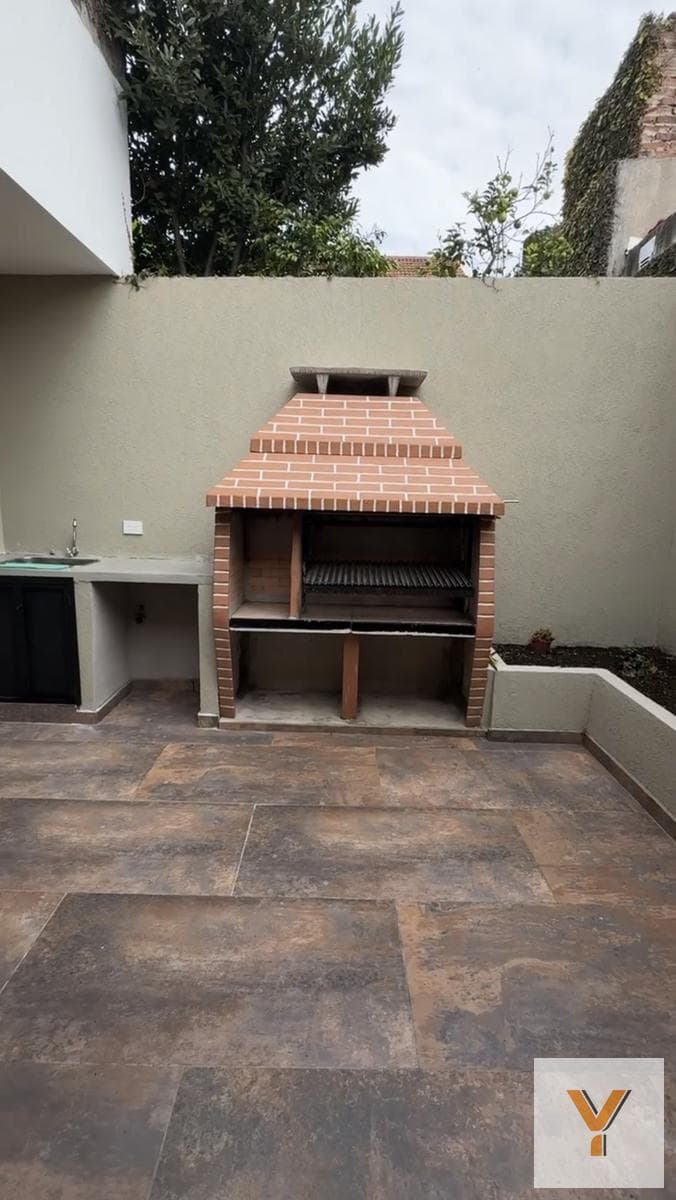 Studio for Sale - 2 Bedrooms, 1 Bathroom - 83 m² - Saavedra