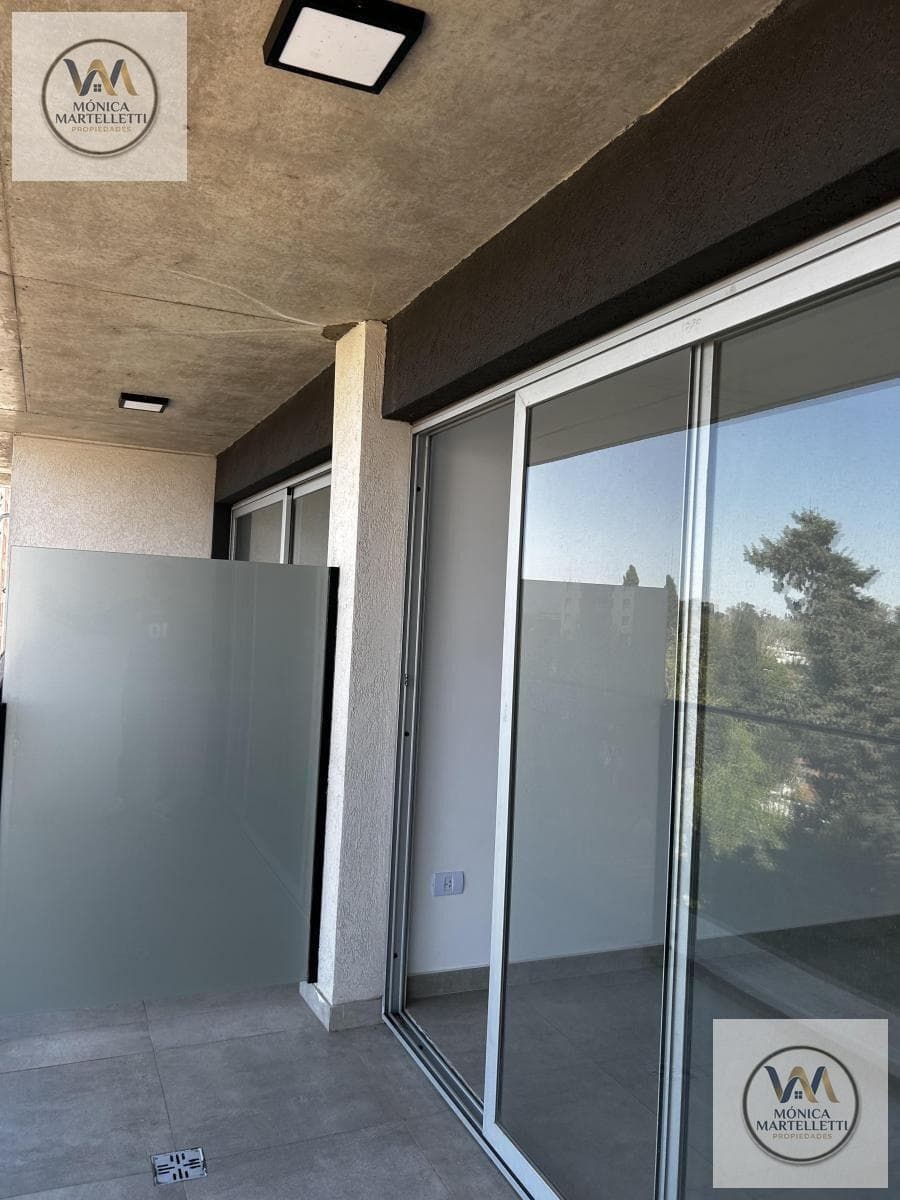 2-Bedroom Apartment with Garage, Ituzaingo South