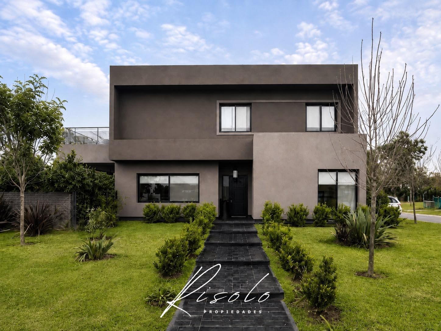 Santa Lucía - Pilar del Este - Modern house with a garden, pool, and terrace