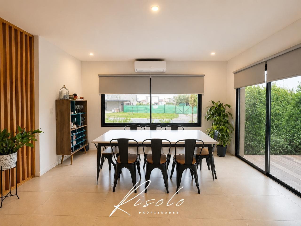 Santa Lucía - Pilar del Este - Modern house with a garden, pool, and terrace