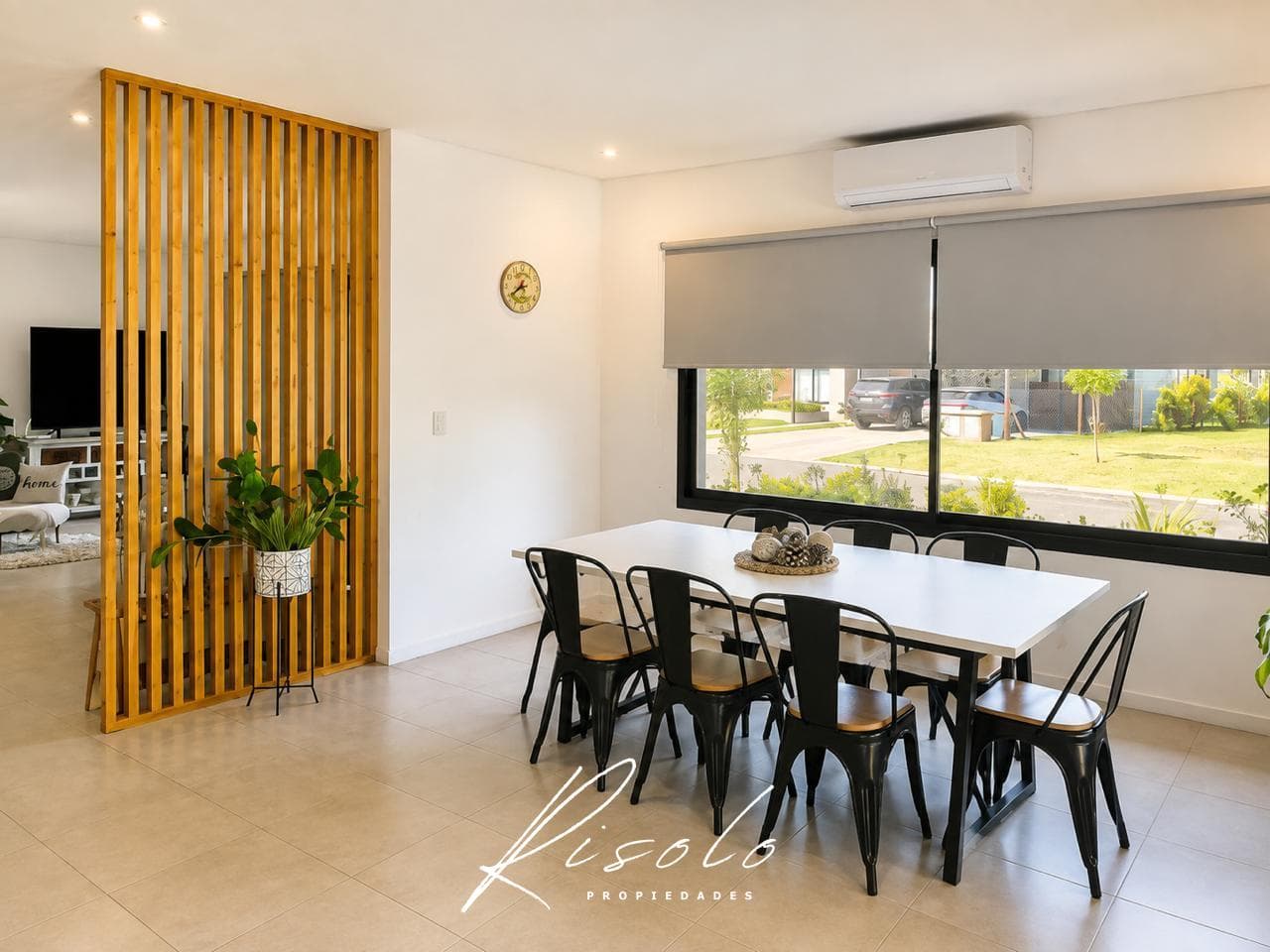Santa Lucía - Pilar del Este - Modern house with a garden, pool, and terrace