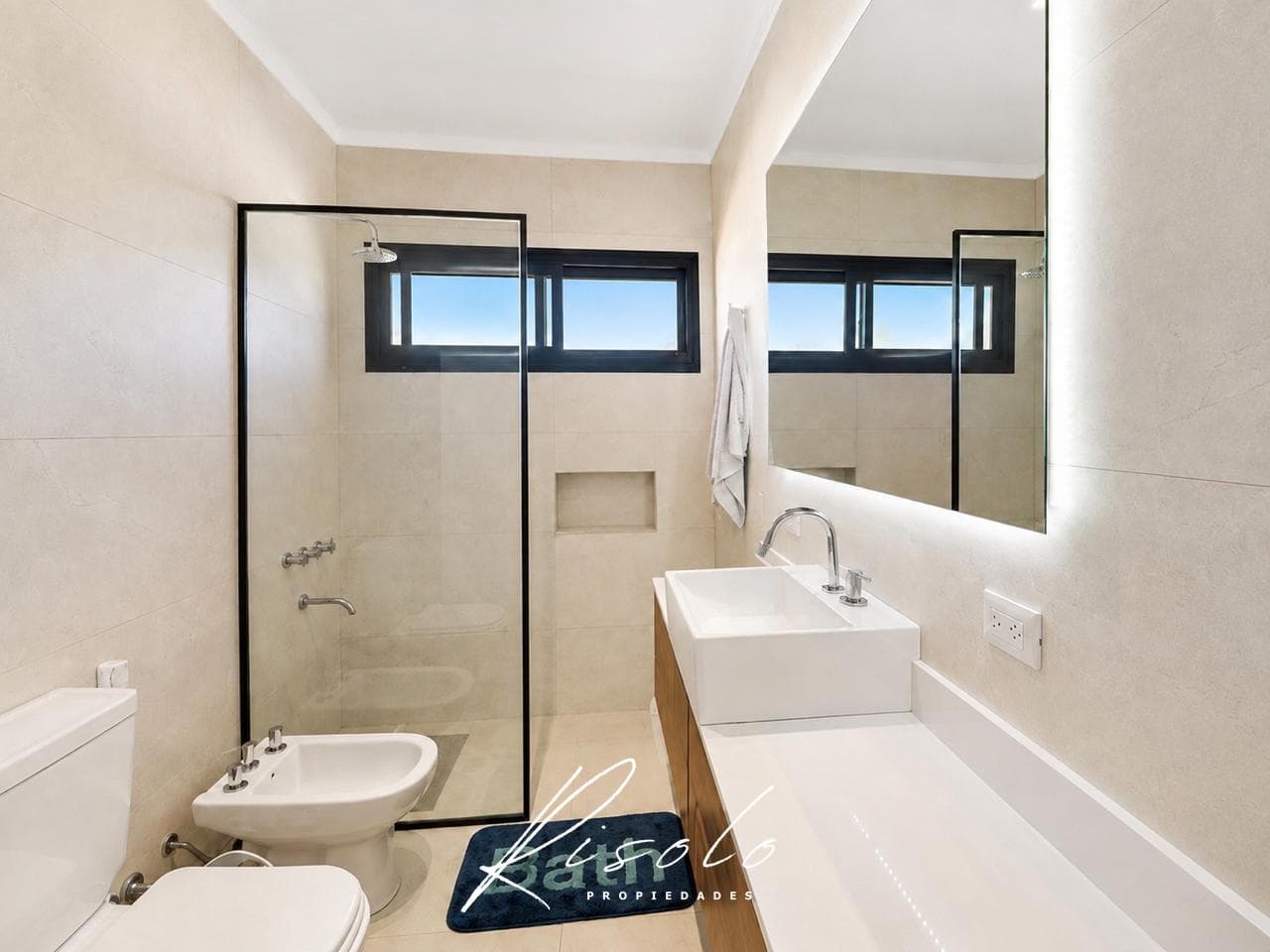 Santa Lucía - Pilar del Este - Modern house with a garden, pool, and terrace