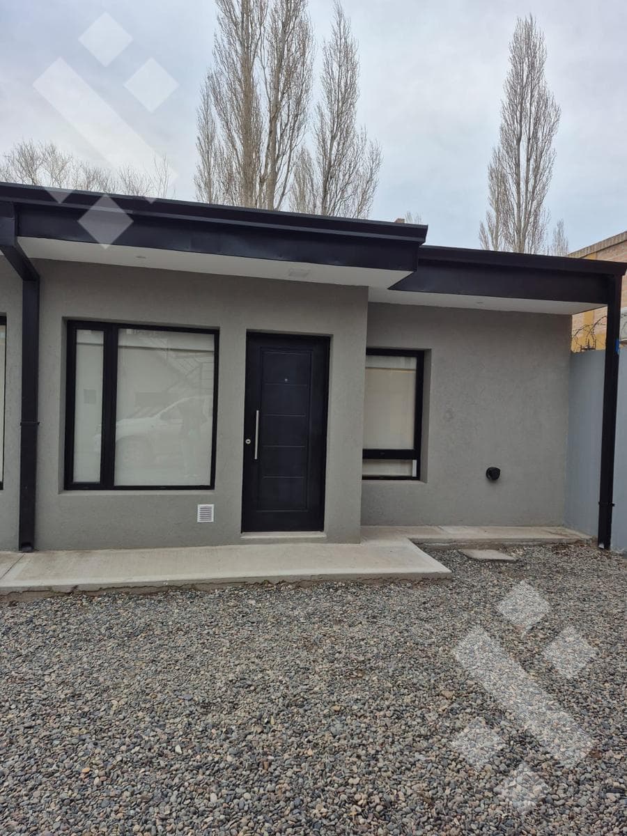 For Rent | 1-Bedroom Apartment | Downtown Area | Plottier