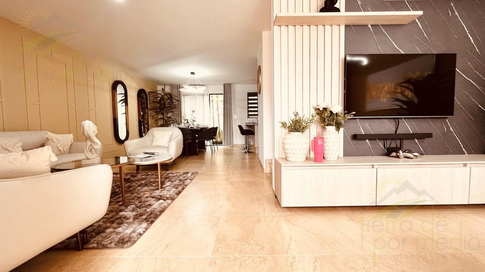 House with Ground-Floor TV Room for Sale, on a Private Street in Zibatá, Querétaro