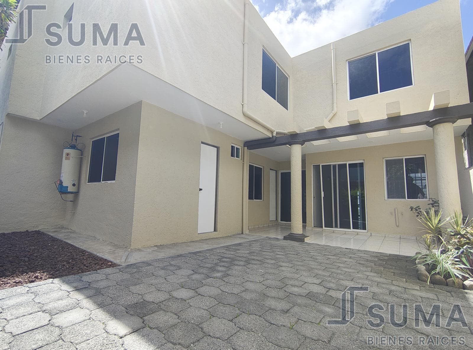 HOUSE FOR SALE IN COL. PETROLERA, TAMPICO, TAMAULIPAS.