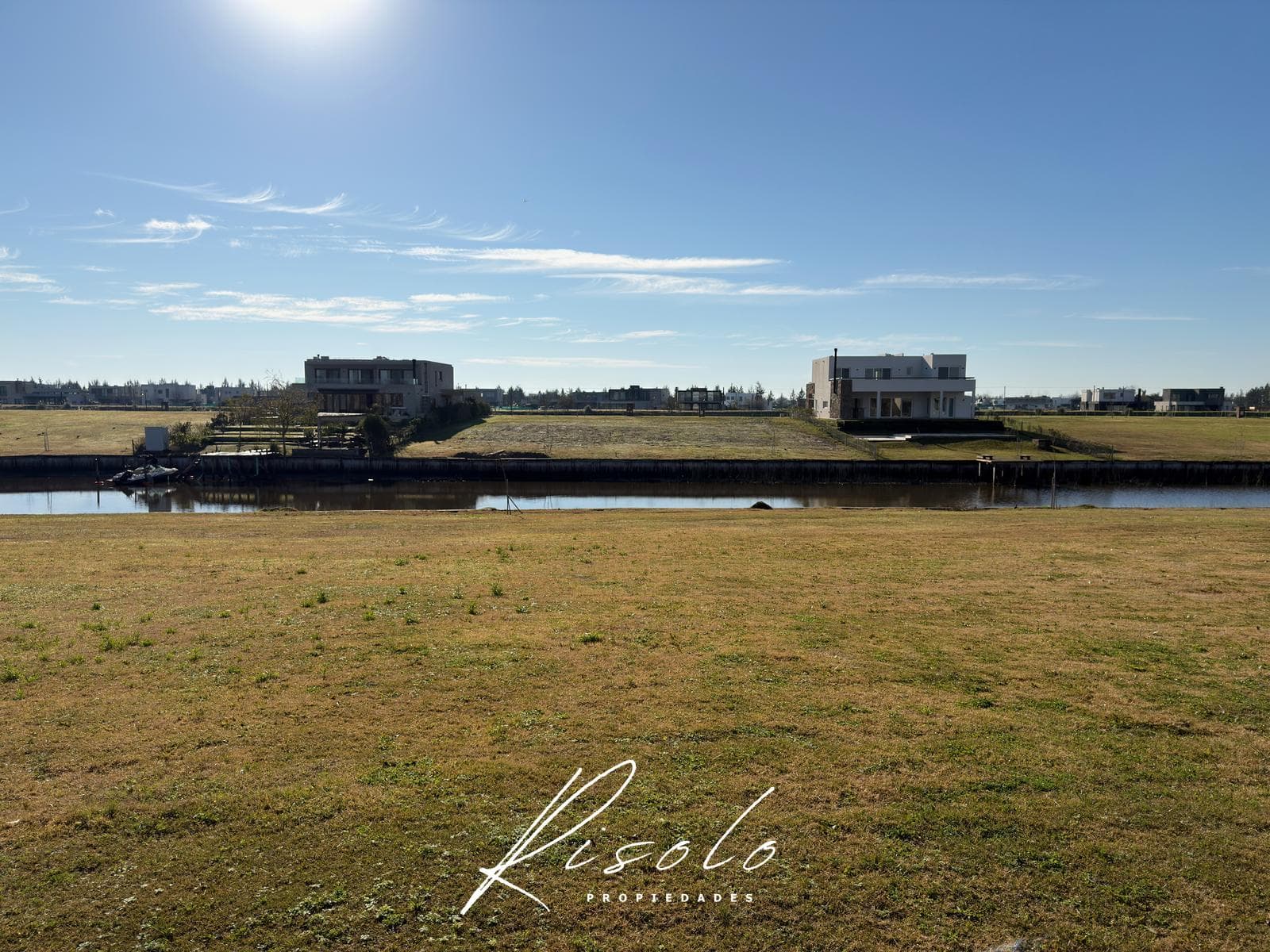 Lot for Sale in the El Naudir Gated Community, Escobar. Schools, Shell, Jumbo