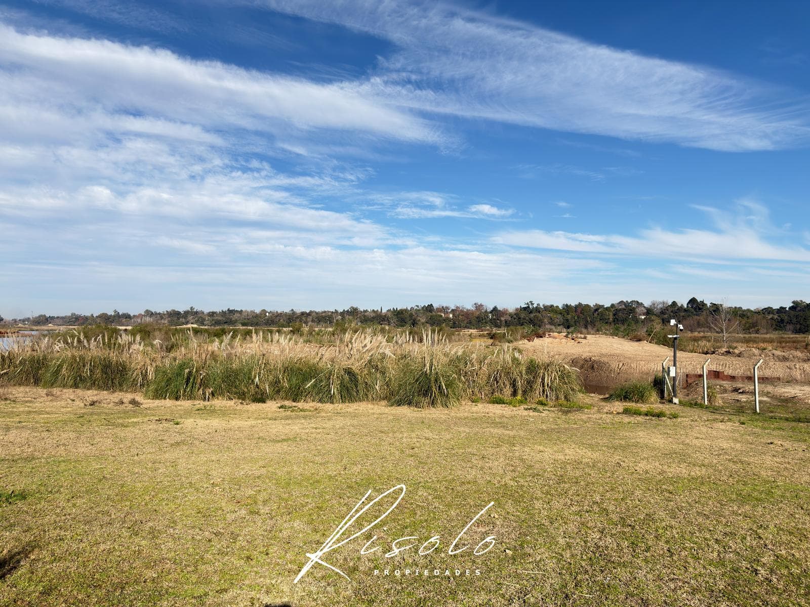 Lot for Sale in the El Naudir Gated Community, Escobar. Schools, Shell, Jumbo